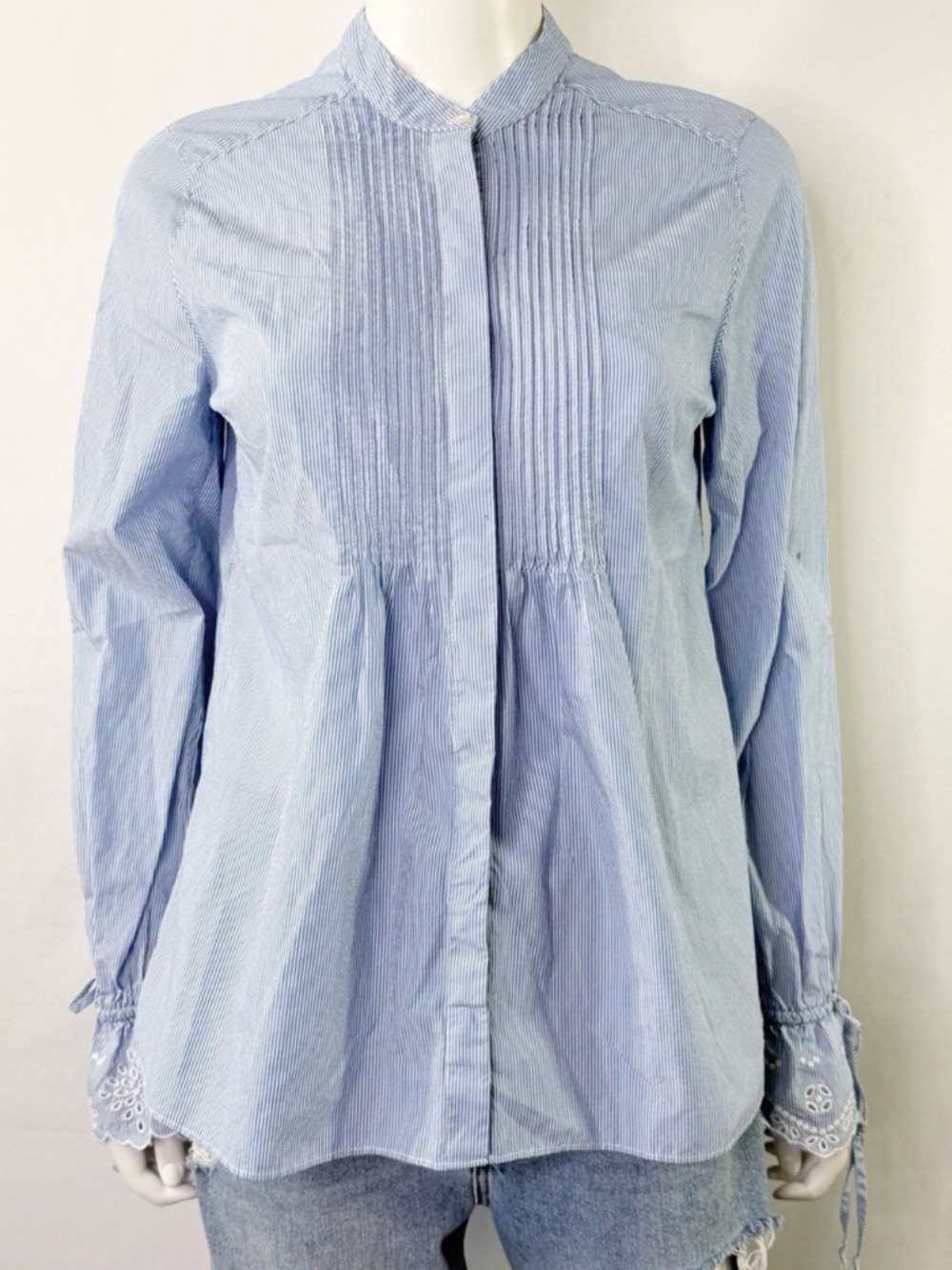 Abercrombie & Fitch Blue White Striped Shirt Size M Eyelet Cuffs Pleated Preppy